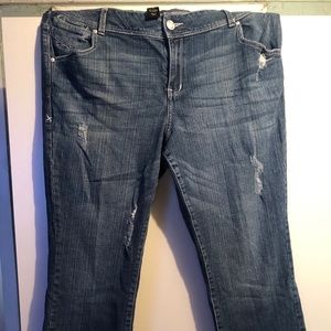Denim woman’s Capri pants